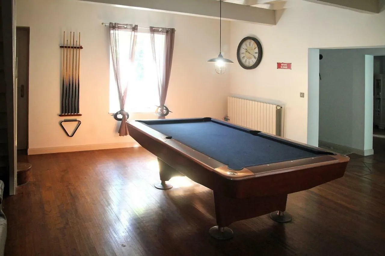 La Bourdette Villa Saverdun 0*,  France